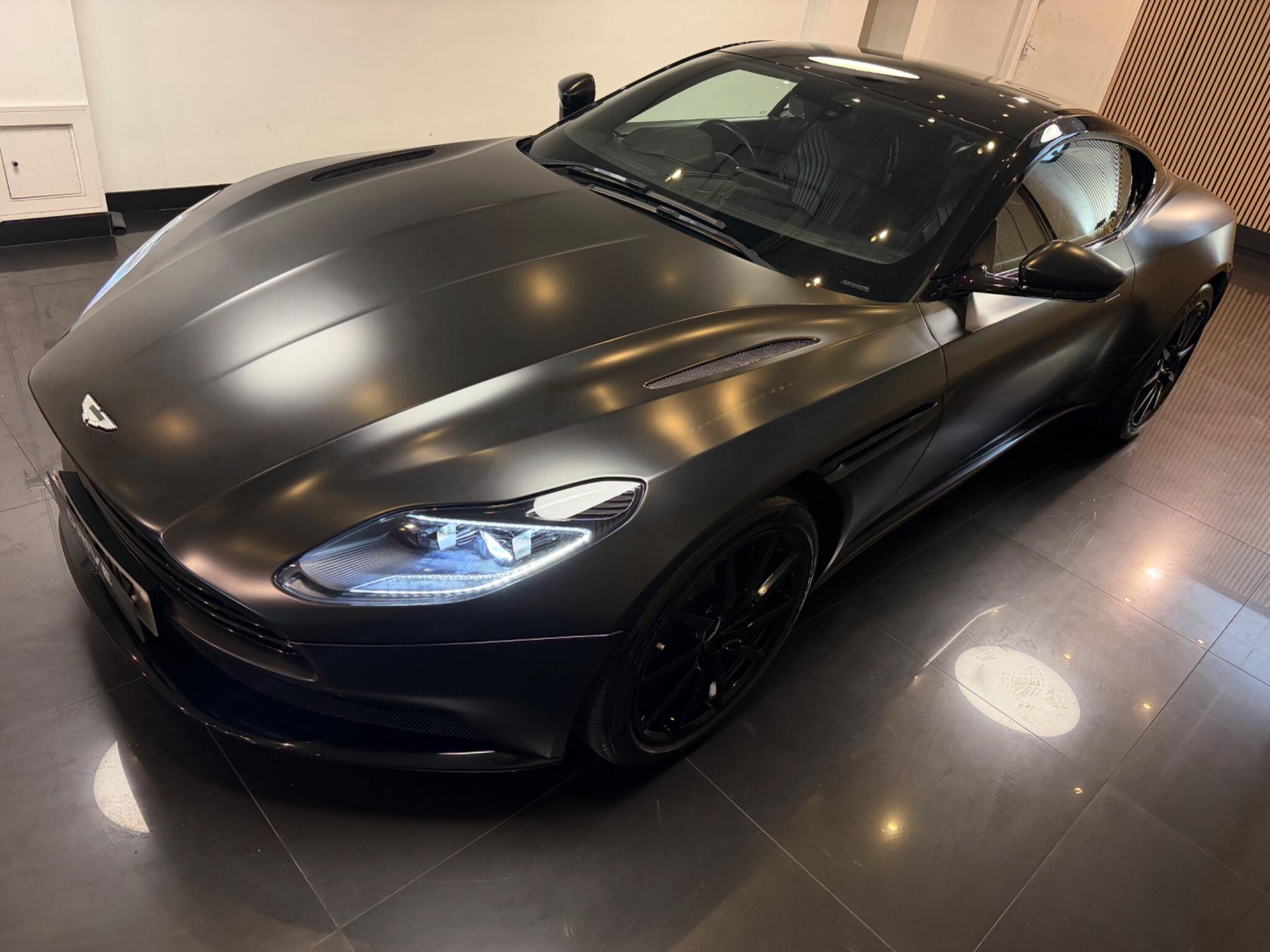 Aston Martin DB11